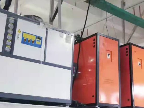 硬質氧(yang)化(hua)冷水工程(cheng)